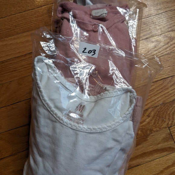 H&M Lot Girls 12 mo.+Pants Shirt Cardigan Pink white long sleeve set - Picture 12 of 12